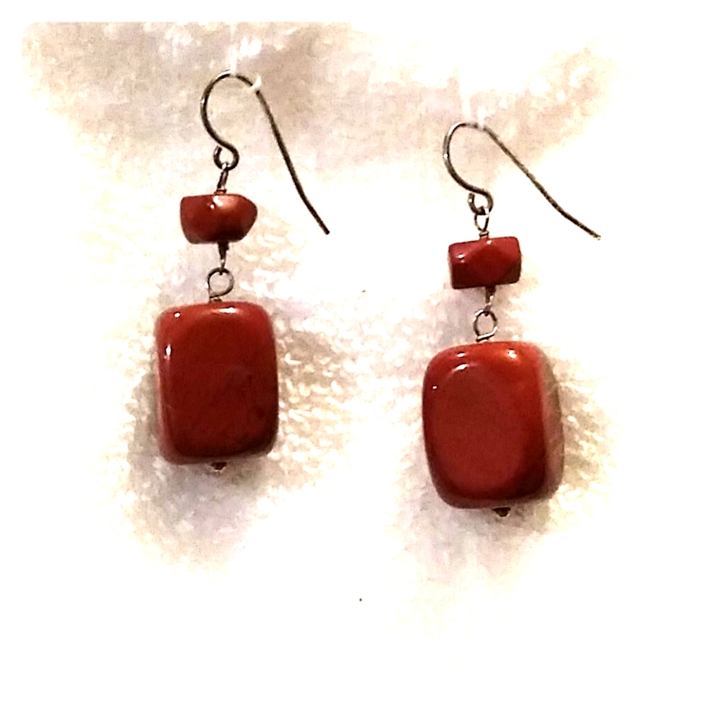 Dangle earrings